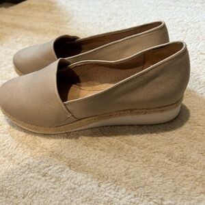 Life Stride Tan Slip-On wedge Comfortable Loafers